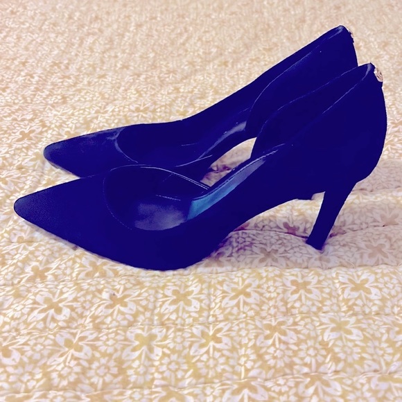 Michael Kors size 7.5/EUR 37.5 black leather/suede pumps - Picture 2 of 8